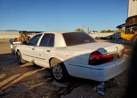 2005 Mercury Grand Marquis Gs z USA, uszkodzony, nr VIN 2MEFM74W75X625363